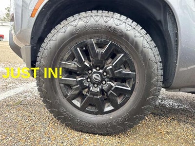 2022 Nissan Frontier SV