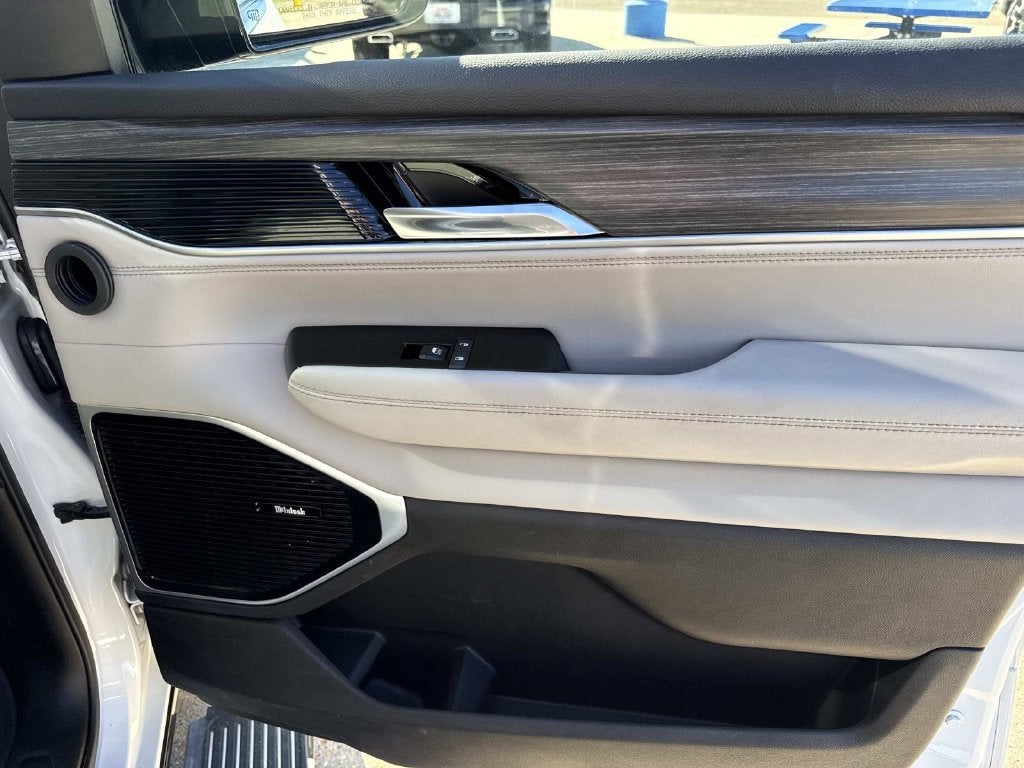 2023 Jeep Wagoneer Series III