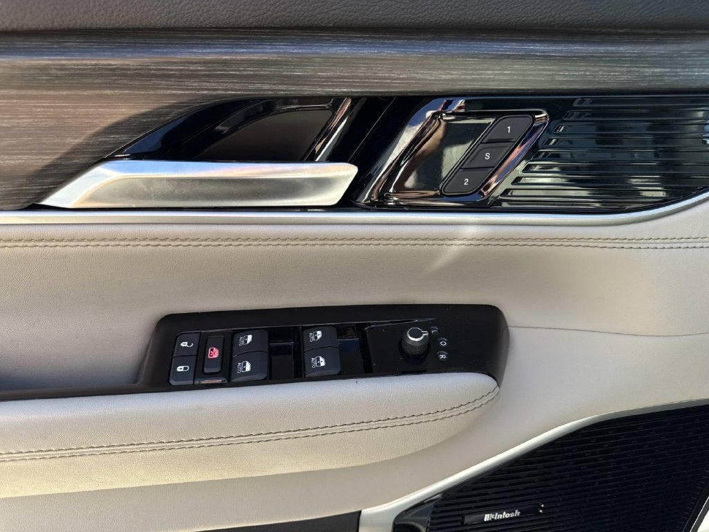 2023 Jeep Wagoneer Series III
