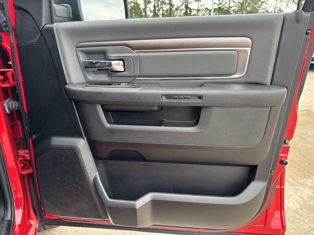 2024 RAM 1500 Classic SLT
