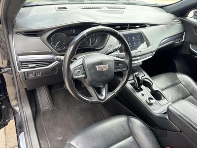2023 Cadillac XT4 Luxury