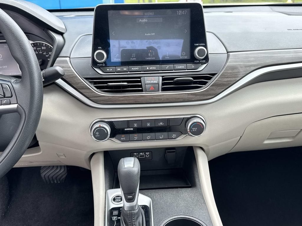 2025 Nissan Altima SV