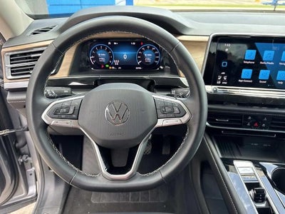 2025 Volkswagen Atlas 2.0T SE w/Technology