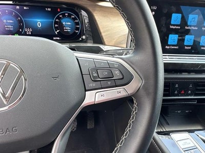 2025 Volkswagen Atlas 2.0T SE w/Technology