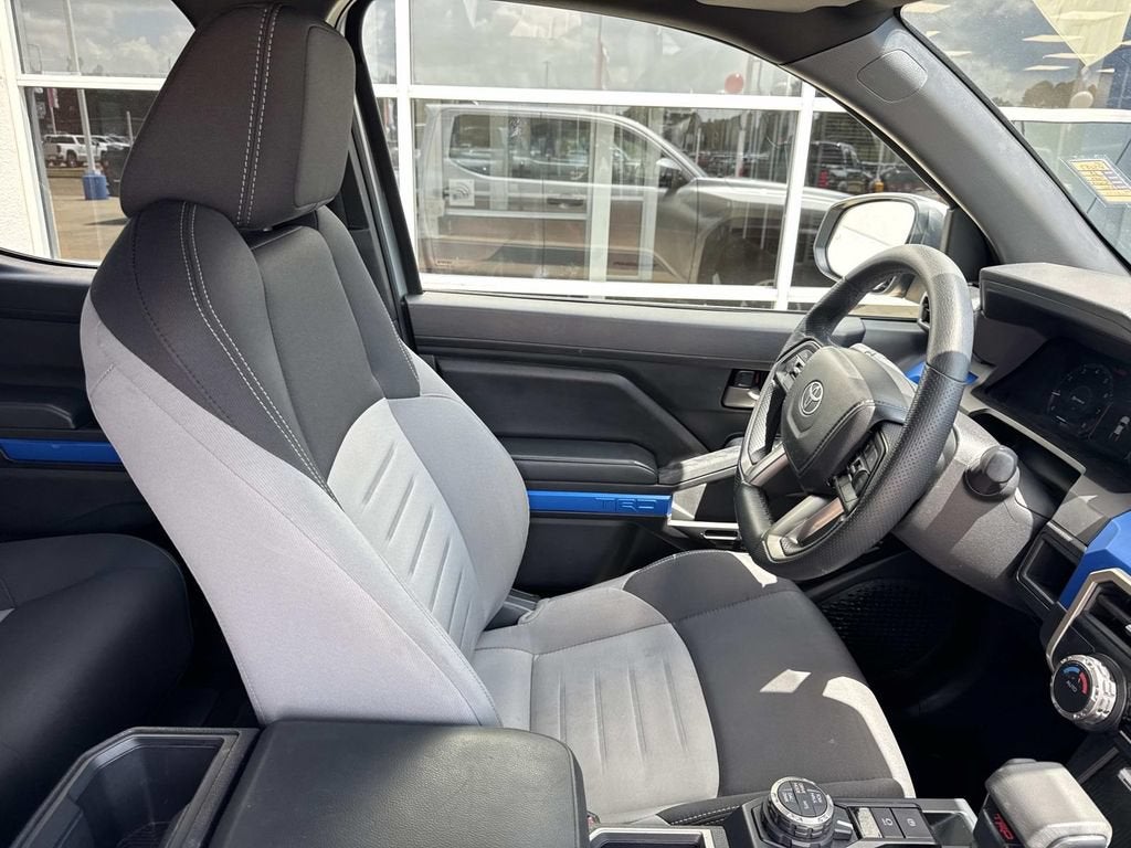 2025 Toyota Tacoma 4WD SR