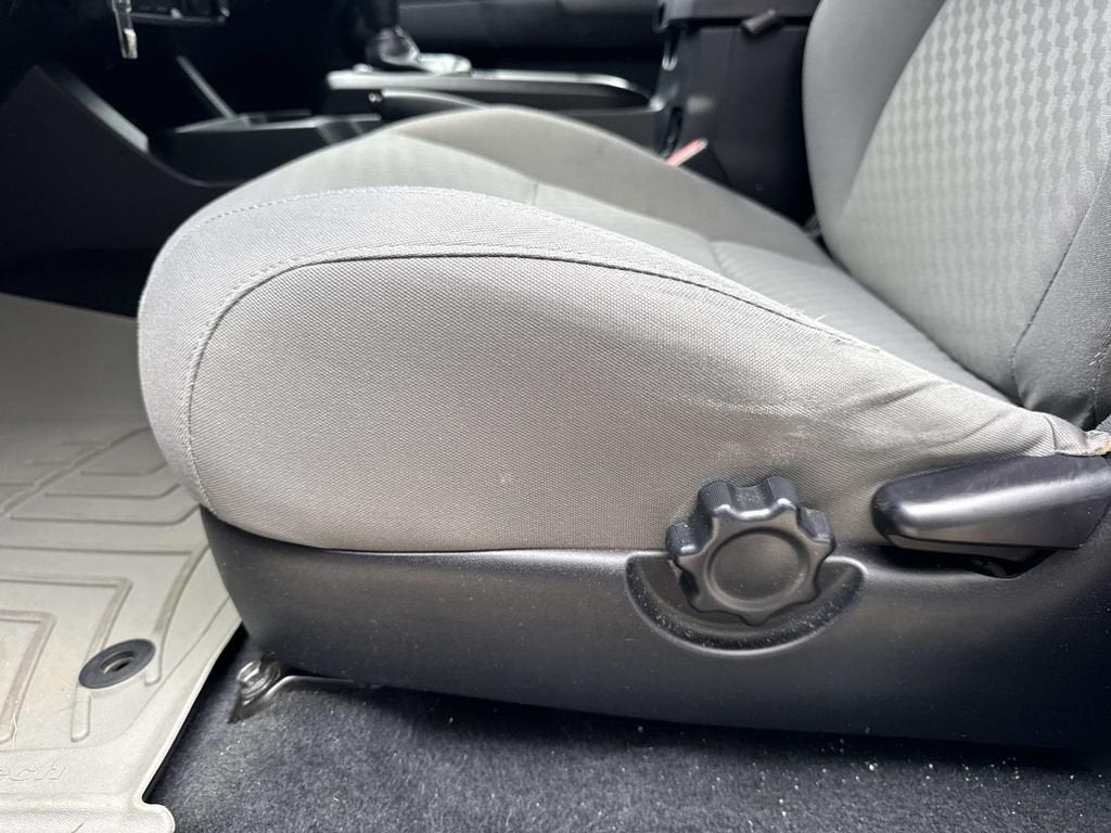 2022 Toyota Tacoma 2WD SR