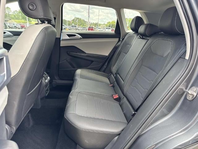 2025 Volkswagen Taos SE