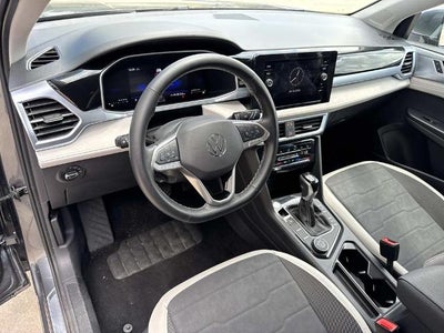 2025 Volkswagen Taos SE