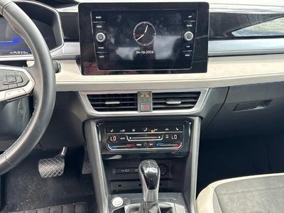 2025 Volkswagen Taos SE