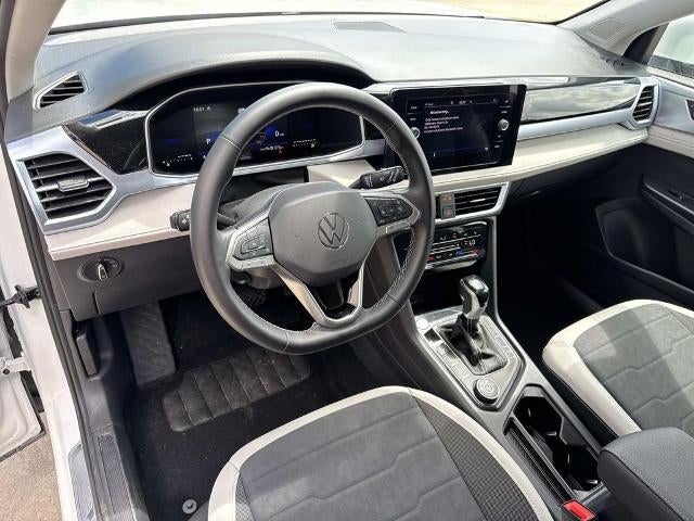 2025 Volkswagen Taos SE