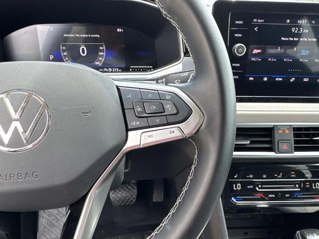 2025 Volkswagen Taos SE