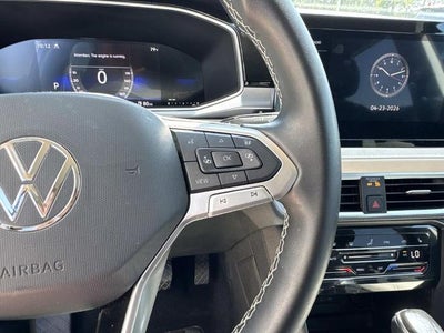 2025 Volkswagen Taos SE