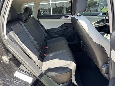 2025 Volkswagen Taos SE