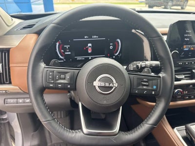2024 Nissan Pathfinder Platinum