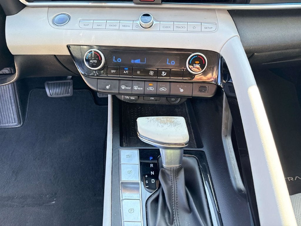 2021 Hyundai Elantra Limited