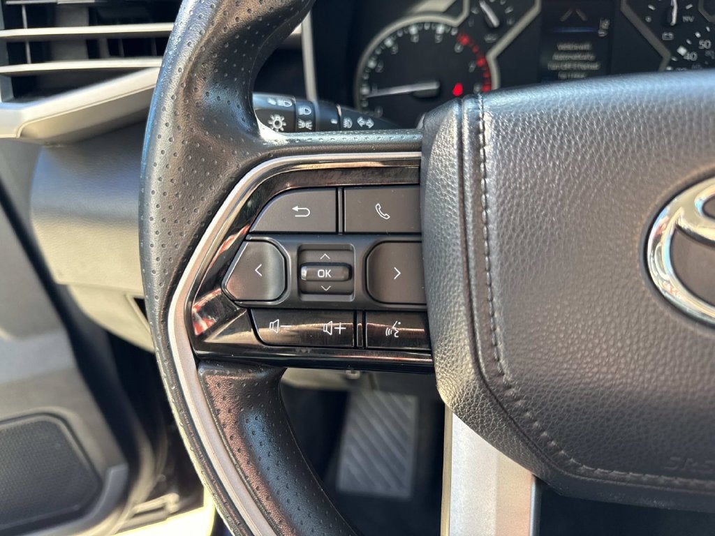 2022 Toyota Tundra 2WD SR5