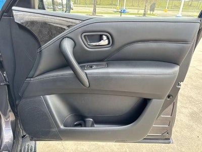 2024 INFINITI QX80 LUXE