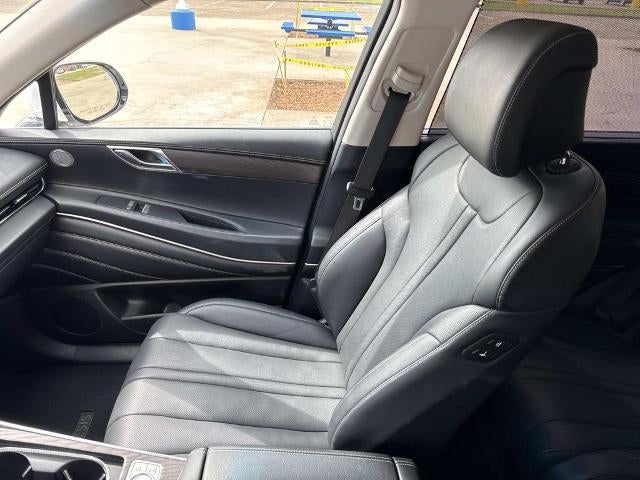 2024 Genesis GV80 Base